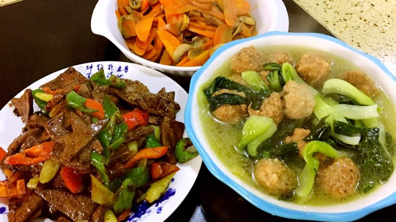 莲藕肉丸&萝卜圆子,煮煮更美味
