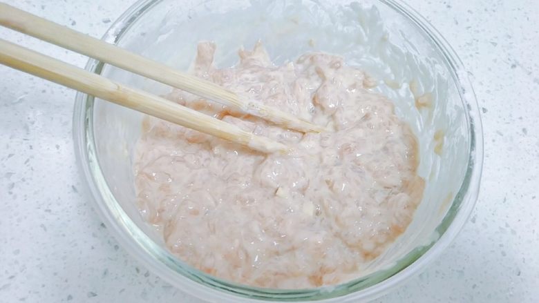妈妈的味道-黄梅糊肉汤,像这样差不多了,如果还想汤更浓稠,就多加点生粉,或者后面锅里的水少放点。