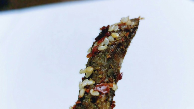 春节招待客人的健康零食~香辣牛肉干~新年新招乐过年,一根接着一根停不下来的节奏。