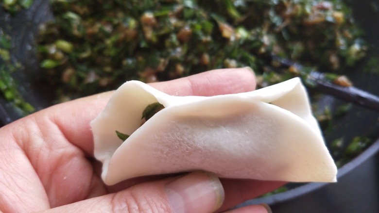 年夜饭 韭菜猪肉馅饺子,中间粘贴。