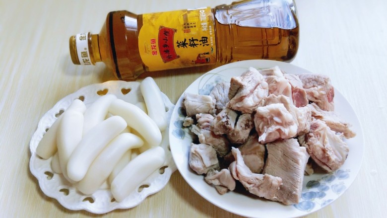 年夜饭&步步高~年糕烧排骨,准备好食材