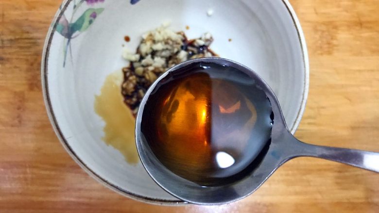 年夜饭の富贵荣华~腐皮蒸大虾,一勺料酒