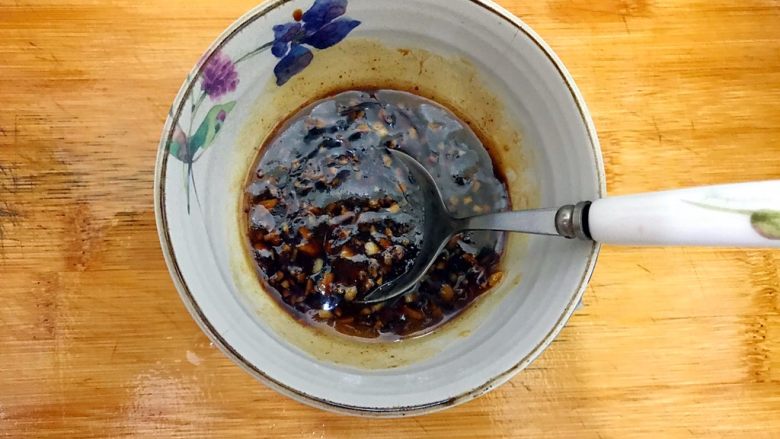 年夜饭の富贵荣华~腐皮蒸大虾,搅拌均匀,备用