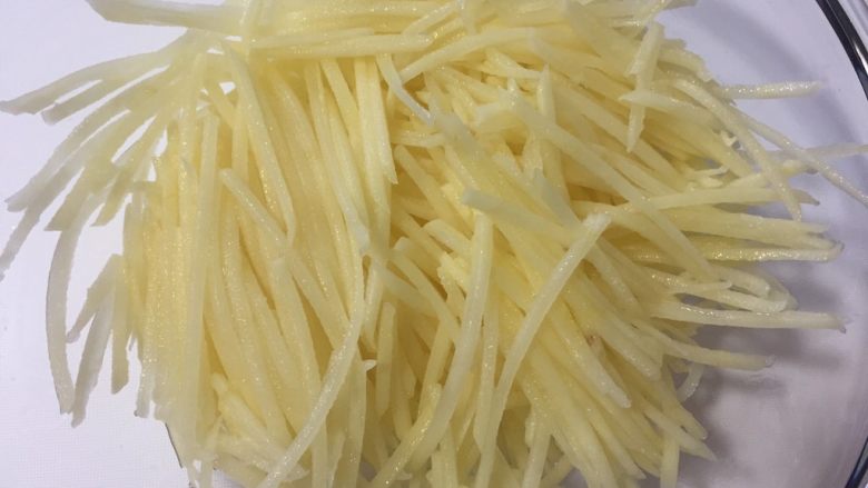 快手早餐---胡萝卜土豆饼,土豆刨丝,你切也可以哈