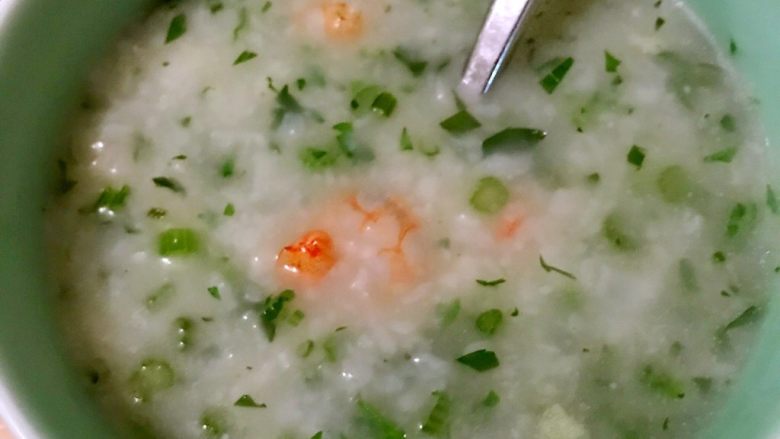 芹菜虾仁疙瘩汤