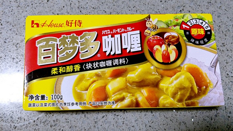 家常咖喱鸡腿饭,我用的是百梦多<a style='color:red;display:inline-block;' href='/shicai/ 693'>咖喱</a>,辣度可以自己选择