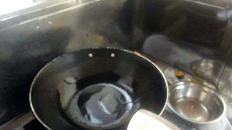 😘油焖大虾,热锅起油