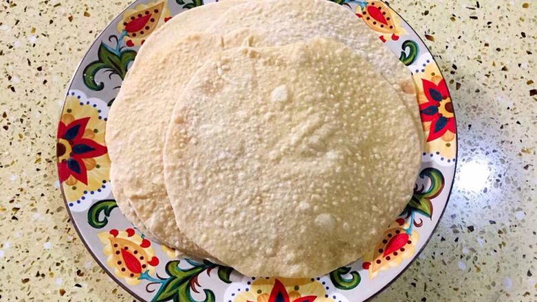 什么都能卷的全麦卷饼,今天这么多面一共烙了14张卷饼