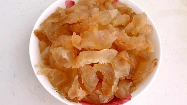 减肥菜品 老醋蛰头,把蛰头立即捞出来,沥干水分