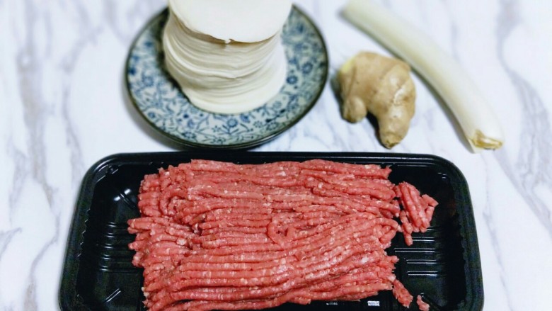 年夜饭&守岁的牛肉馅饺子,准备好食材。