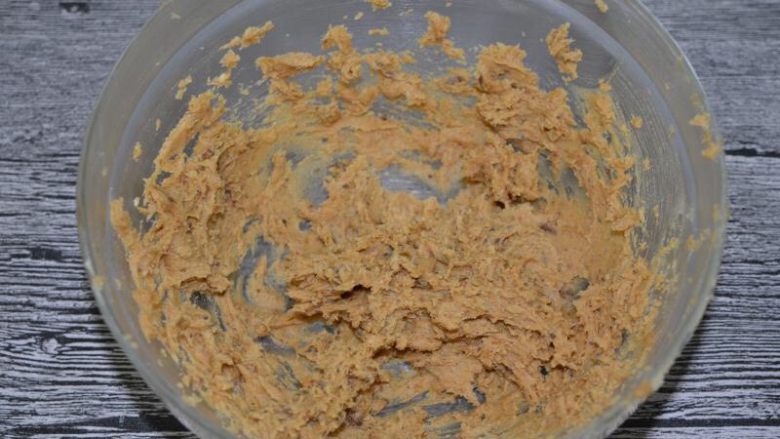 年货-送礼佳品~咖啡粒粒杏仁饼,打至微微蓬发