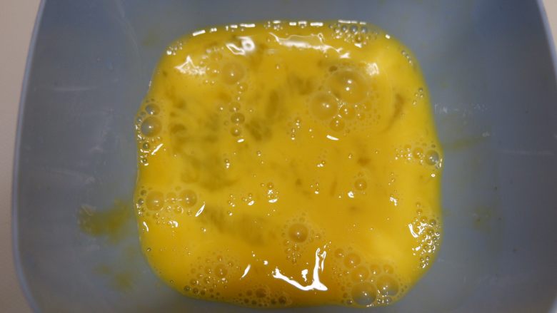软炸虾仁,蛋液