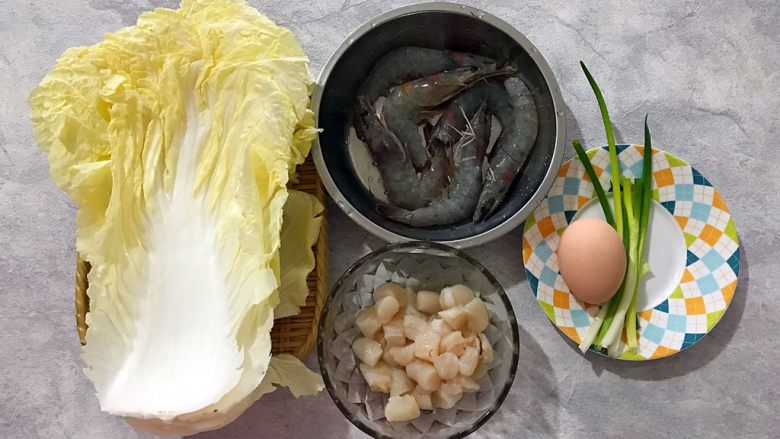 春风十里~塔吉锅二仙戏珠
,首先我们准备好所有食材