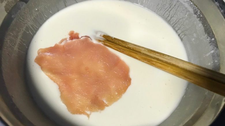 狗年旺旺,年夜饭系列9️⃣亲民锅包肉,面糊呈天平厚糊,肉可以浮在上面。