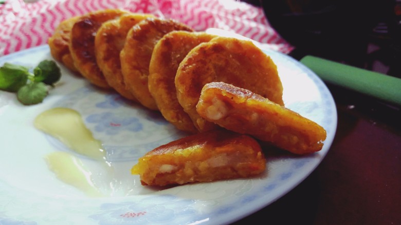 芋泥柿饼,装盘,开吃~