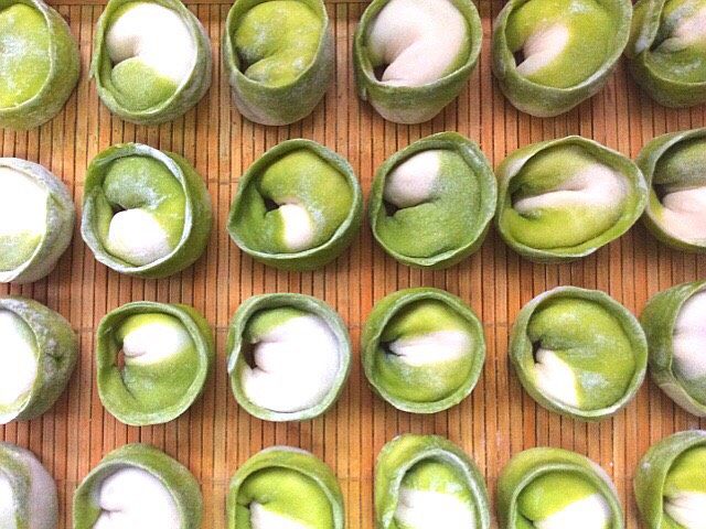 初五的饺子+连财(莲菜)元宝饺子,全部包好