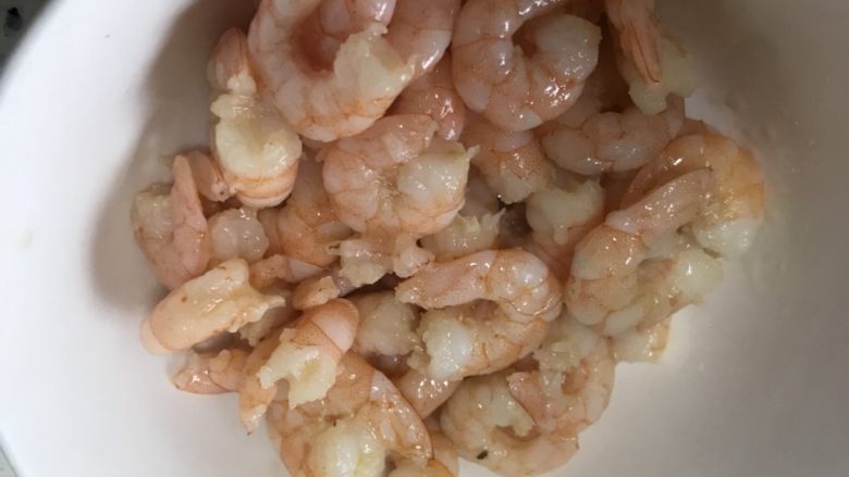 西芹虾仁🍤,装碗备用