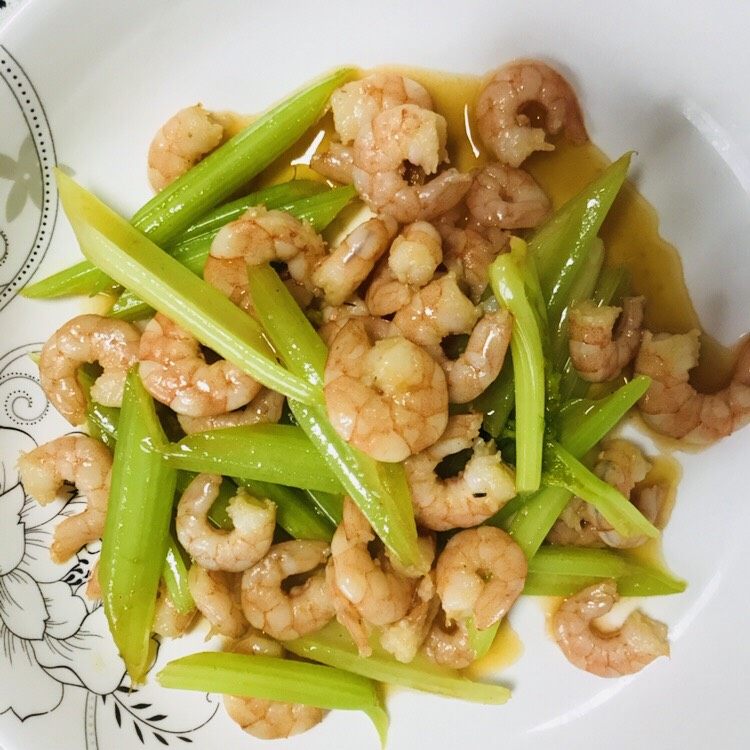 西芹虾仁🍤,来一张近景特写