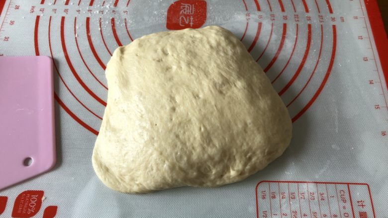 挤挤小餐包,取出简单排气