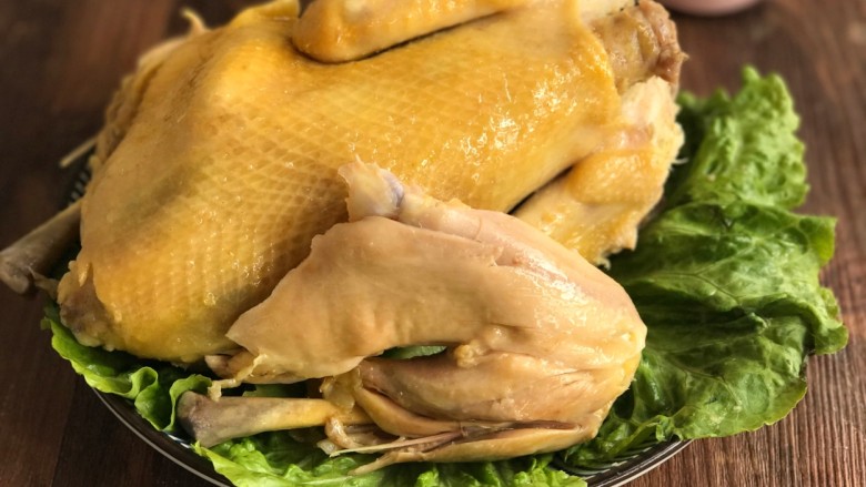 砂锅盐焗鸡,肉质鲜美好吃