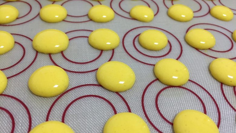 蛋黄小溶豆(宝宝辅食),全部挤好的样子