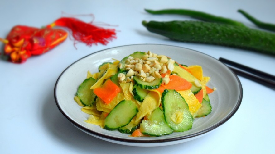 三色拌黄瓜