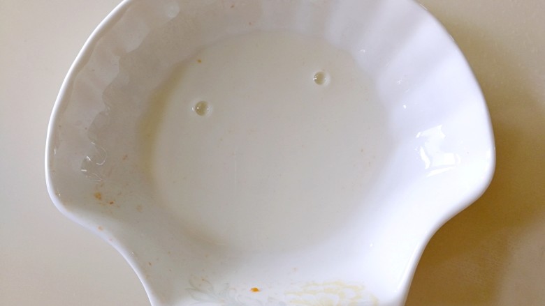 番茄豆腐巴沙鱼~让孩子爱上吃饭,准备一点水淀粉