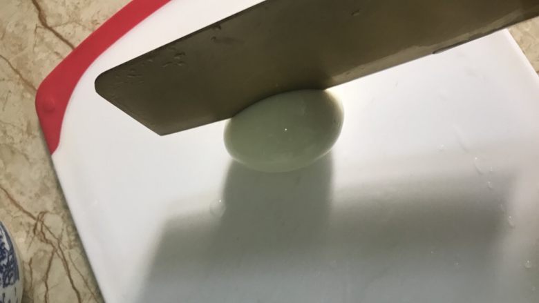 啤酒卤蛋,切花刀