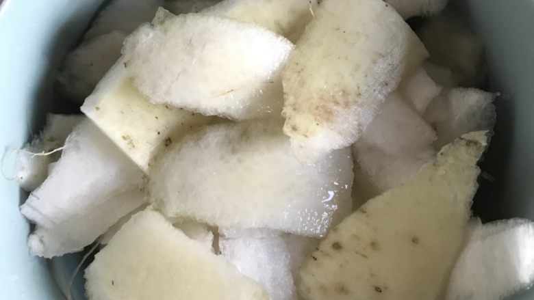 蒸肠萝卜,萝卜皮也可食用哟