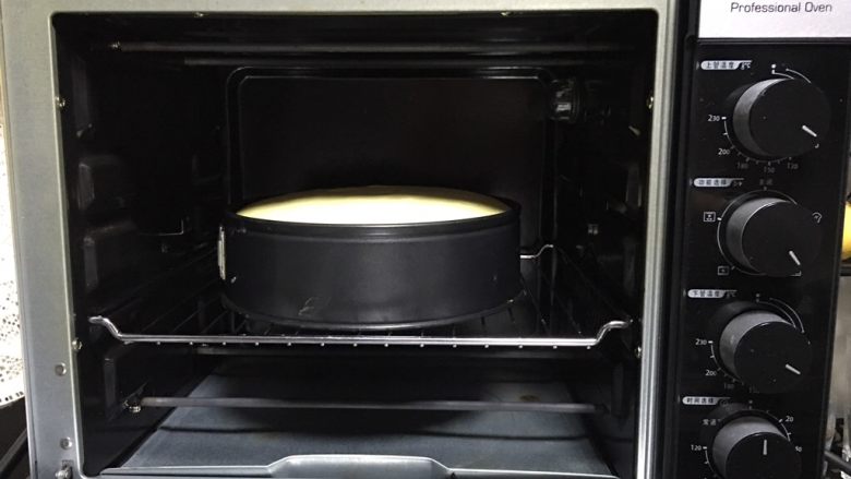 酸奶蛋糕,烤箱预热120度80分钟