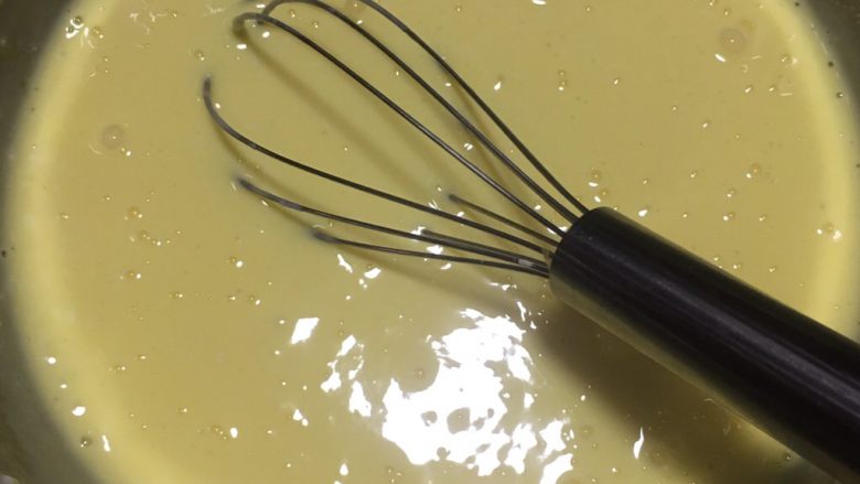 酸奶蛋糕,搅拌均匀