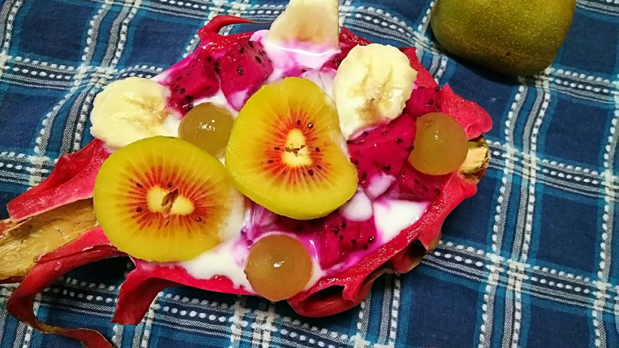 酸奶沙拉火龙果船――厉害了我的零食
