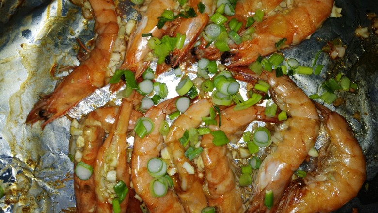 蒜蓉虾(烤箱版),这是烤好的虾