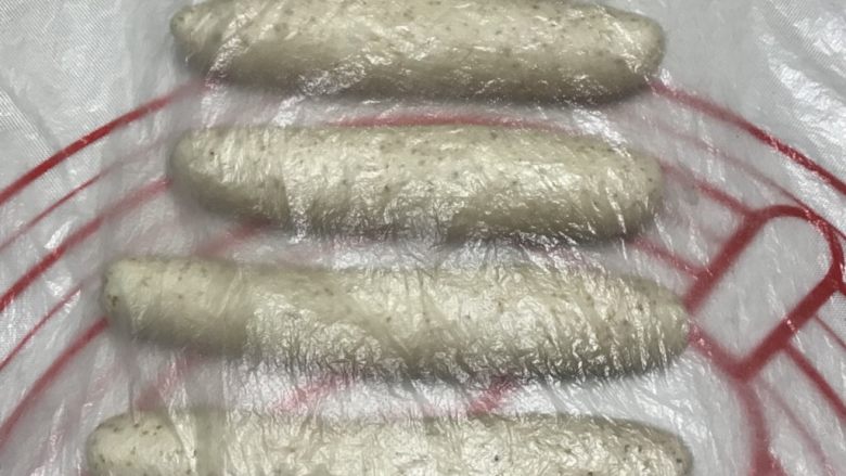 全麦贝果,全部做完盖上保鲜膜