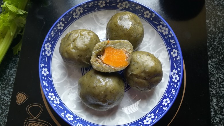 颜值超高的蛋黄青团