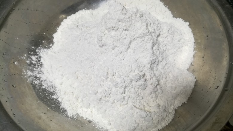 香,甜,韧劲十足的蜜豆青团,准备粳米粉