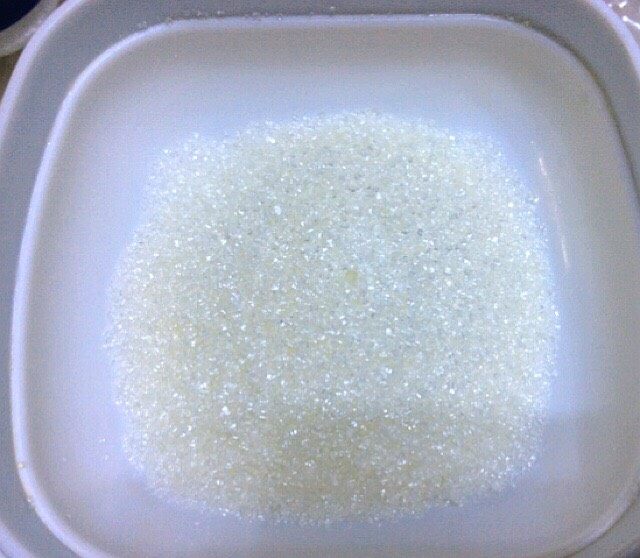 彩色戚风小蛋糕,35克白糖,配蛋黄用