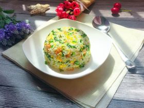 芥蓝蛋炒饭