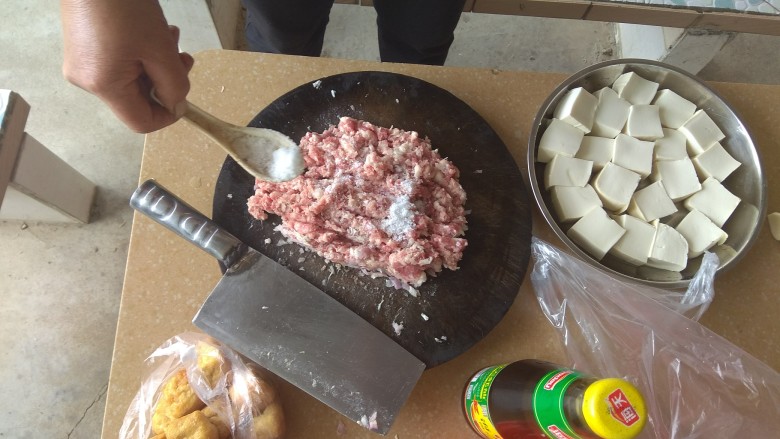 酿豆腐,加食盐