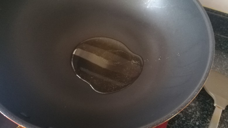 超级入味又好吃的淮山花生碎,热锅下油