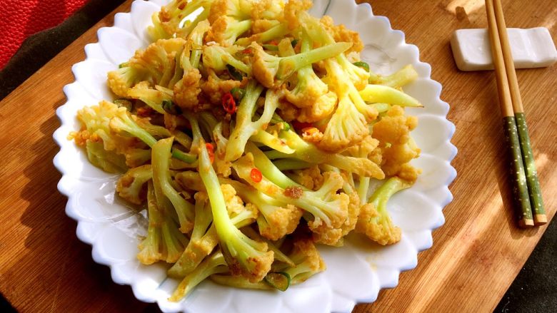 咸蛋黄焗菜花
,装盘,成品图