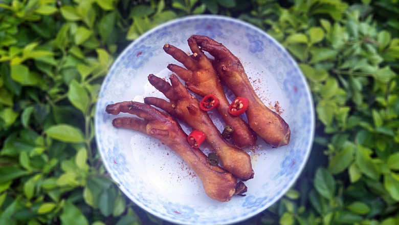 炸鸡脚🐔(空气炸锅版),成品图,随便来一张。因为我赶着吃了。哈哈哈😄