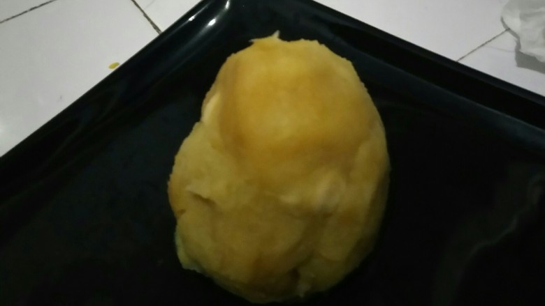 圣诞🎄沙拉,将树桩摆在盘子里放好。