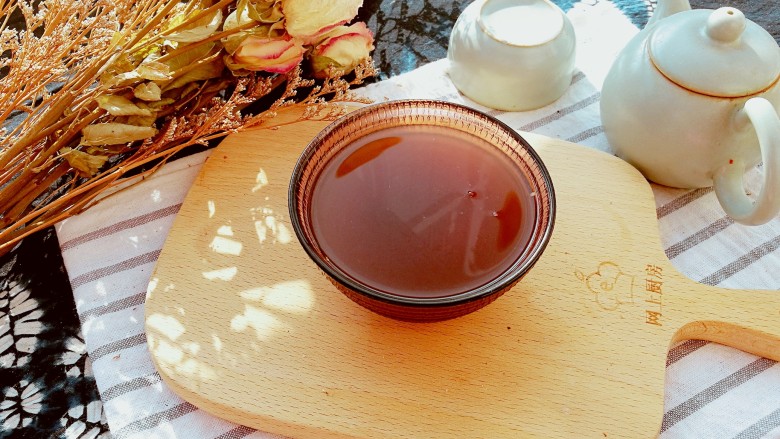 热夹湿感冒
对症覆杯即愈,药食同源,热夹湿寒包火感冒初起时立即服用,对症食疗去就是这么有效,避免了久咳伤身。