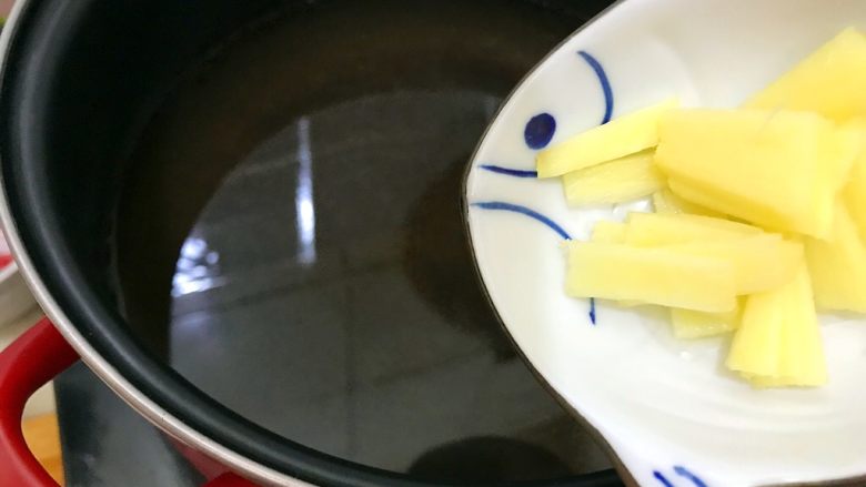 升级版腌笃鲜~不一样的杭帮菜,下三分之二的姜片