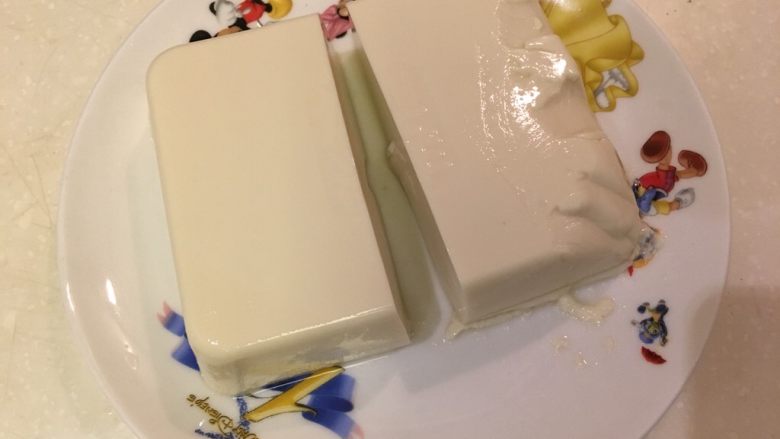 想要你-山药豆腐,视烤盘大小分切豆腐,我的烤盘很小,所以分两半!