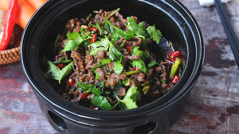 芹菜烧牛肉