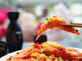 粉丝蒜蓉蒸大虾