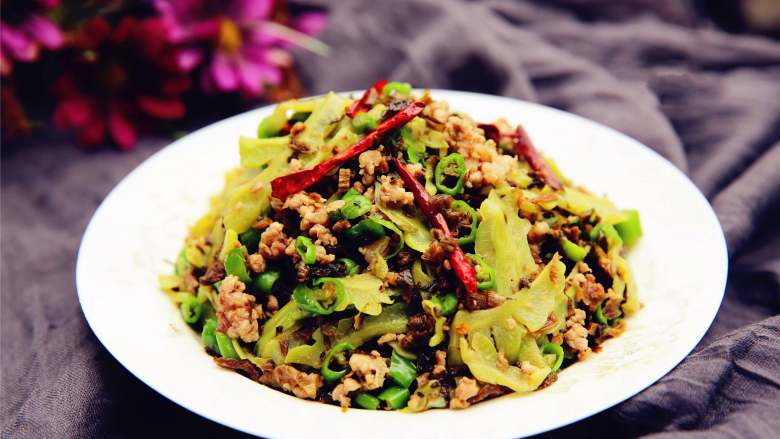 苦瓜盐菜炒肉末