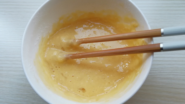 干炸里脊,搅拌均匀,不要有面疙瘩